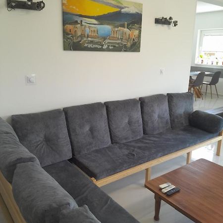 דירות באלאטונפורד Lila Fuge Apartman מראה חיצוני תמונה