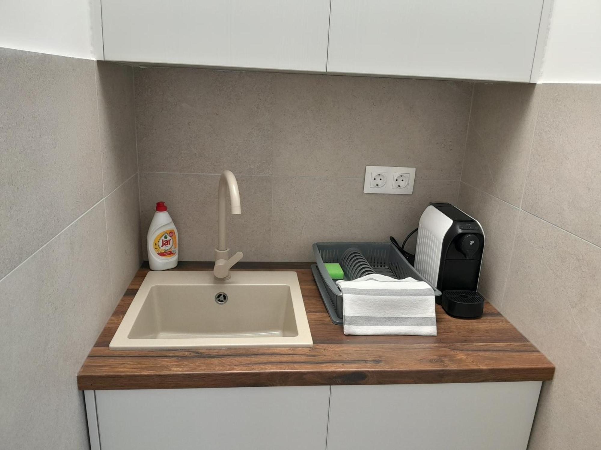 דירות באלאטונפורד Lila Fuge Apartman מראה חיצוני תמונה